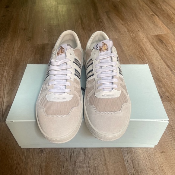 Men’s Lanvin Sneakers - Picture 2 of 8